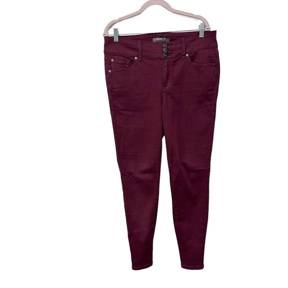 Torrid Feel The Fit Super Soft Five Pocket Style Jegging Burgundy Size 10R - Picture 1 of 11
